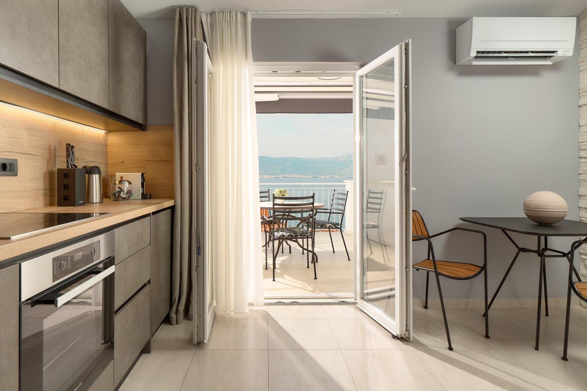 Apartments Ziggy Star Slatine Ngoại thất bức ảnh